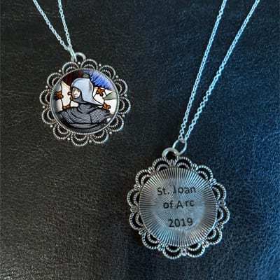 2019 Saint Medallion Necklace 20 pk